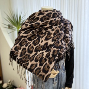 Leopard scarf women's fall and winter classic thickened faux cashmere printed tassel shawl versatile warm scarf