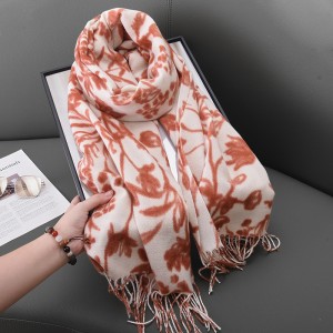 Autumn and winter imitation cashmere tassel floral scarf ladies fashion temperament shawl senior sense of female scarf wholesale